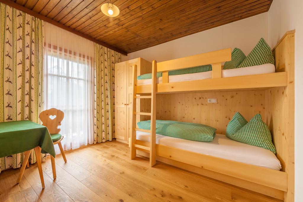 Berggasthaus Agritur Moserhof Braies  Zewnętrze zdjęcie