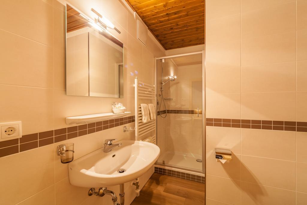 Berggasthaus Agritur Moserhof Braies  Zewnętrze zdjęcie