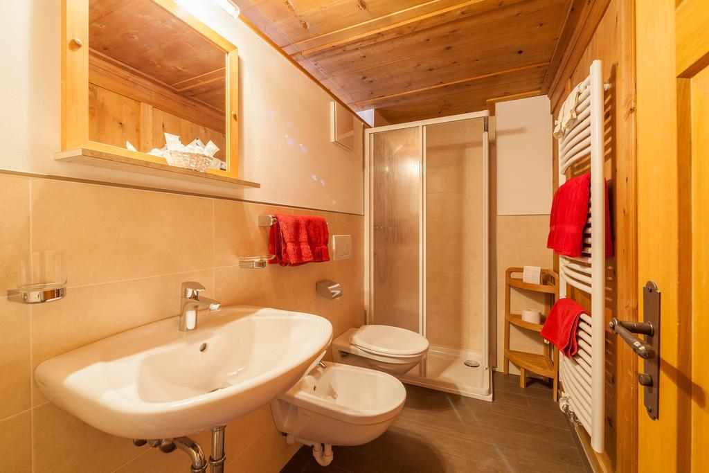 Berggasthaus Agritur Moserhof Braies  Zewnętrze zdjęcie