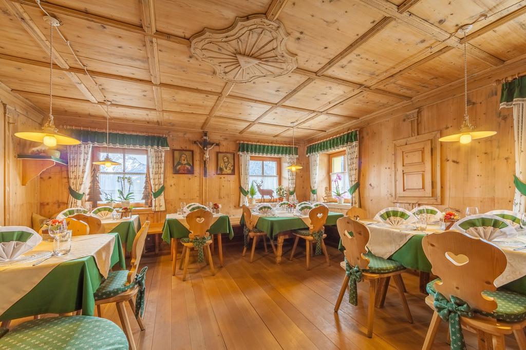 Berggasthaus Agritur Moserhof Braies  Zewnętrze zdjęcie
